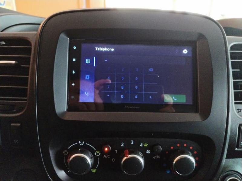 Photo 20 de l'offre de RENAULT TRAFIC FOURGON III 1.6 DCi 120 BV6 L2H1 2T9 1200 CONFORT Galerie 21250.H.T à 21250€ chez Mérignac auto