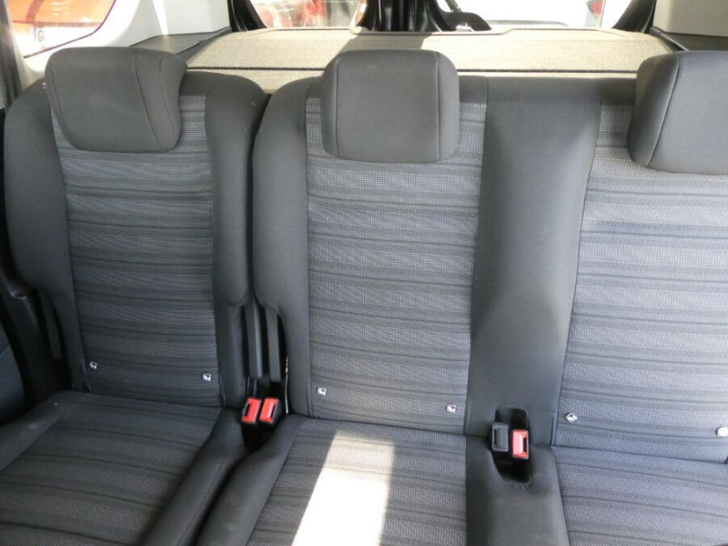 Photo 16 de l'offre de OPEL COMBO LIFE 1.5 DIESEL 130 BVM6 EDITION GPS Radar à 16950€ chez Mérignac auto