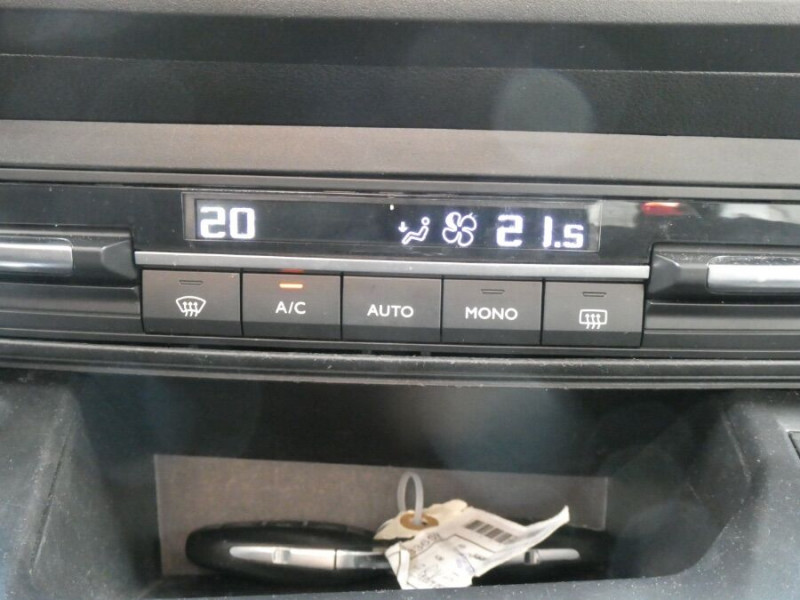 Photo 32 de l'offre de OPEL COMBO LIFE 1.5 DIESEL 130 BVM6 EDITION GPS Radar à 17450€ chez Mérignac auto