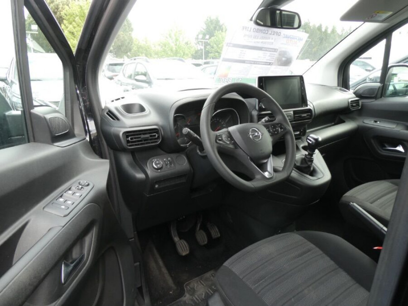 Photo 15 de l'offre de OPEL COMBO LIFE 1.5 DIESEL 130 BVM6 EDITION GPS Radar à 17450€ chez Mérignac auto