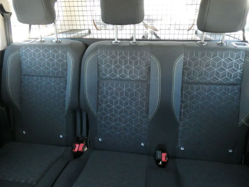 Photo 15 de l'offre de PEUGEOT RIFTER XL LONG 1.5 BlueHDi 100 ACTIVE 5PL N1 Radars à 19950€ chez Mérignac auto