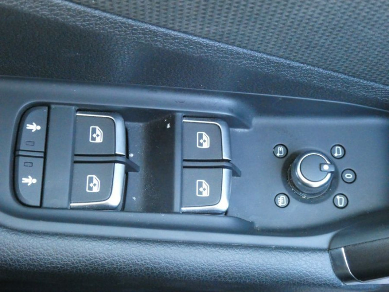 Photo 21 de l'offre de AUDI Q2 New 35 TDI 150 S-Tronic S LINE Int+Ext JA19 Camera Key Less Gtie 04/29 à 35950€ chez Mérignac auto