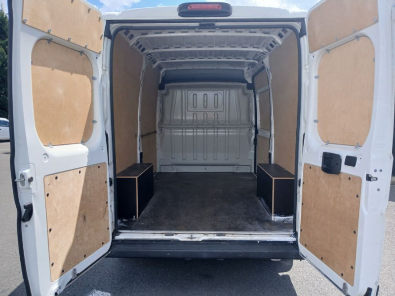 Photo 4 de l'offre de PEUGEOT BOXER 335 L2H2 2.2 BlueHDiI 140 BVM6 PREMIUM Camera 1ère Main 17950.H.T. à 17950€ chez Mérignac auto