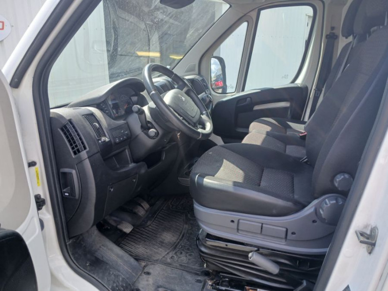 Photo 5 de l'offre de PEUGEOT BOXER 335 L2H2 2.2 BlueHDiI 140 BVM6 PREMIUM Camera 1ère Main 17950.H.T. à 17950€ chez Mérignac auto