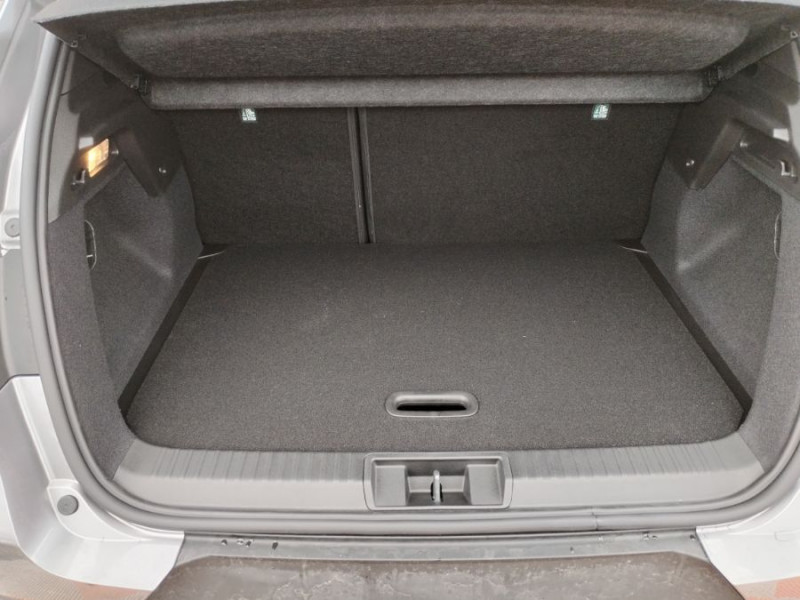 Photo 12 de l'offre de RENAULT CAPTUR II 1.3 MILD HYBRID 160 EDC TECHNO GPS 10.4" Camera Radars à 26470€ chez Mérignac auto