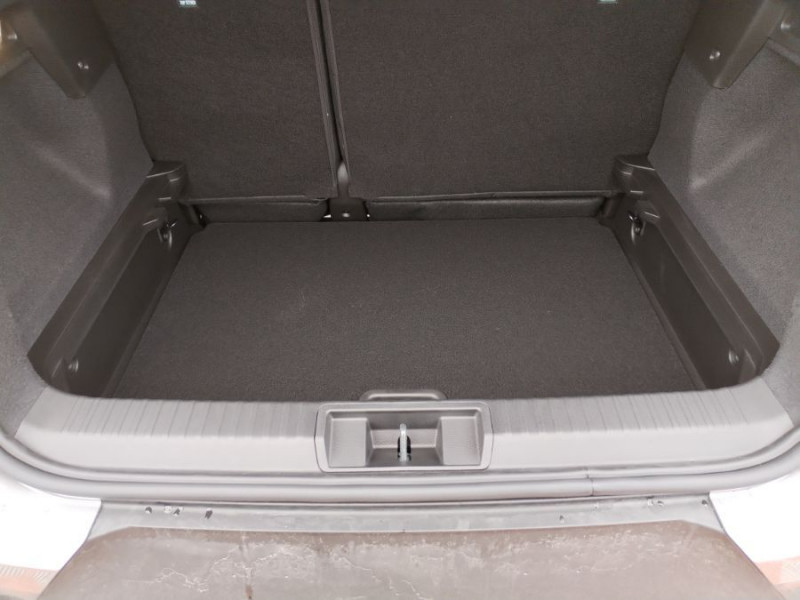 Photo 13 de l'offre de RENAULT CAPTUR II 1.3 MILD HYBRID 160 EDC TECHNO GPS 10.4" Camera Radars à 26470€ chez Mérignac auto