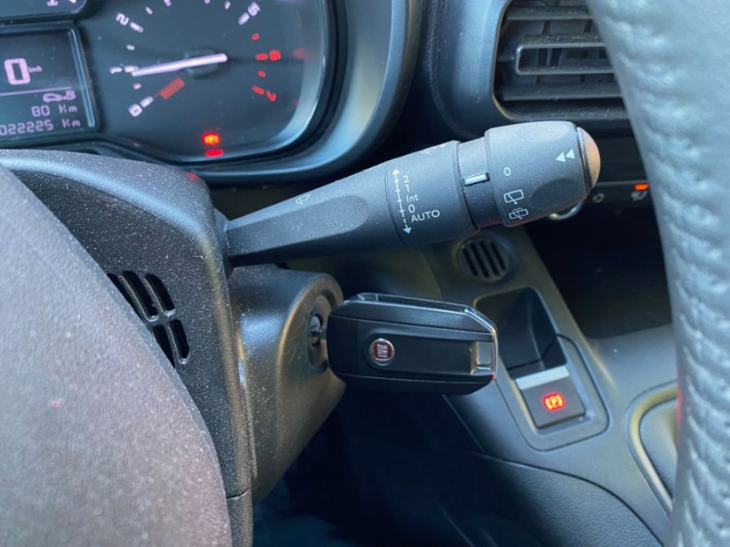 Photo 18 de l'offre de FIAT DOBLO CARGO 1.5 BlueHDi 130 BVM6 CONNECT GPS Camera 1ère Main 17980.H.T. à 17980€ chez Mérignac auto