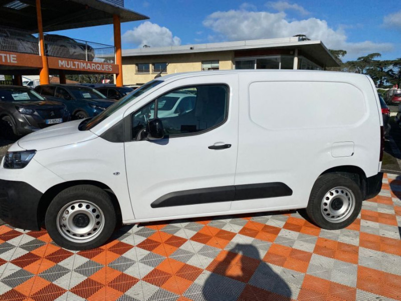 Photo 9 de l'offre de FIAT DOBLO CARGO 1.5 BlueHDi 130 BVM6 CONNECT GPS Camera 1ère Main 17980.H.T. à 17980€ chez Mérignac auto