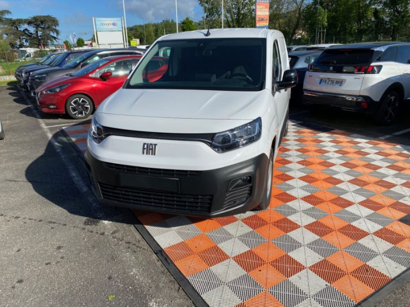 Photo 8 de l'offre de FIAT DOBLO CARGO 1.5 BlueHDi 130 BVM6 CONNECT GPS Camera 1ère Main 17980.H.T. à 17980€ chez Mérignac auto
