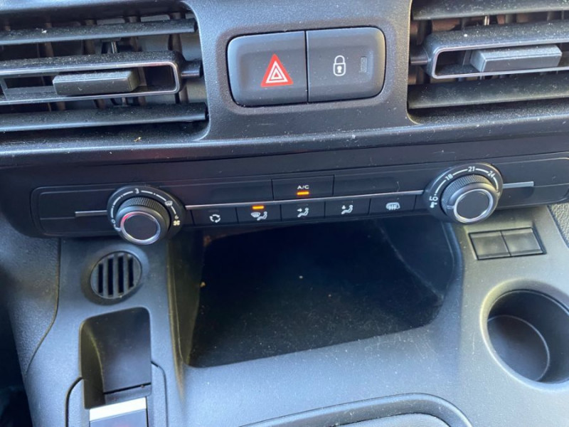 Photo 15 de l'offre de FIAT DOBLO CARGO 1.5 BlueHDi 130 BVM6 CONNECT GPS Camera 1ère Main 17980.H.T. à 17980€ chez Mérignac auto