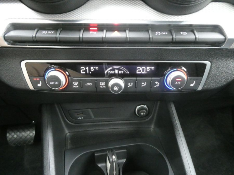 Photo 24 de l'offre de AUDI Q2 New 35 TFSI 150 S Tronic S LINE Ext. GPS Camera Hayon EL. à 30950€ chez Mérignac auto