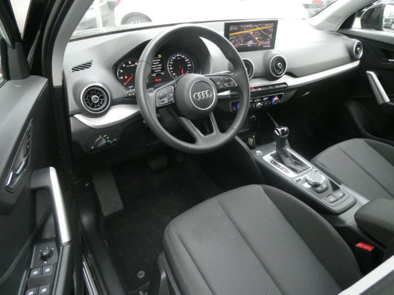 Photo 14 de l'offre de AUDI Q2 New 35 TFSI 150 S Tronic S LINE Ext. GPS Camera Hayon EL. à 30950€ chez Mérignac auto