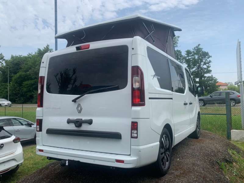 Photo 2 de l'offre de RENAULT TRAFIC VAN ANTILOPE VAN Aménagé FLEX PLUS 2.0 DCi 130 BVM6 L1 JA17 PK Confort 4PL Attel+Pte Vélo à 54500€ chez Mérignac auto