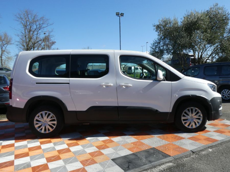 Photo 2 de l'offre de PEUGEOT RIFTER XL LONG 1.5 BlueHDi 100 ACTIVE 5PL N1 Radars à 19950€ chez Mérignac auto