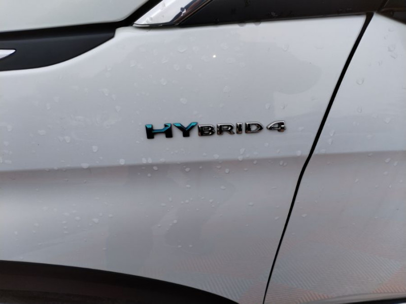 Photo 10 de l'offre de PEUGEOT 3008 II (2) New 1.6 HYBRID4 300 e-EAT8 GT Night Vision à 27450€ chez Mérignac auto
