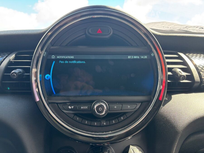 Photo 29 de l'offre de MINI MINI III 2.0 COOPER S 192 BVA7 TOE HIFI JA17 à 23950€ chez Mérignac auto