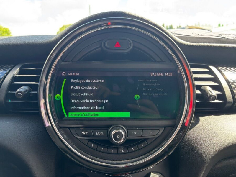 Photo 28 de l'offre de MINI MINI III 2.0 COOPER S 192 BVA7 TOE HIFI JA17 à 23950€ chez Mérignac auto