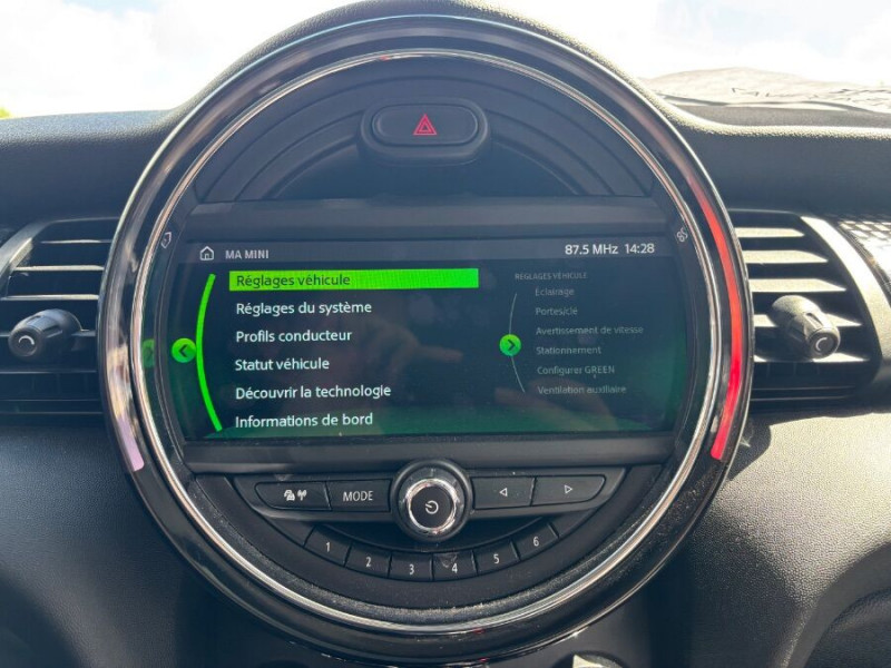Photo 27 de l'offre de MINI MINI III 2.0 COOPER S 192 BVA7 TOE HIFI JA17 à 23950€ chez Mérignac auto