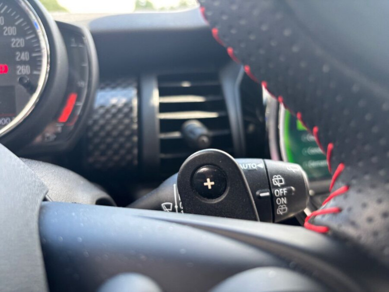 Photo 19 de l'offre de MINI MINI III 2.0 COOPER S 192 BVA7 TOE HIFI JA17 à 23950€ chez Mérignac auto