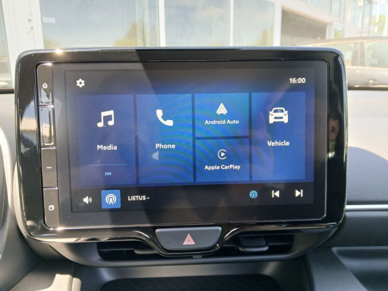 Photo 7 de l'offre de TOYOTA YARIS IV HYBRIDE 116H BVA DYNAMIC PACK CONFORT BUSINESS Jantes Alu Camera Radars à 23790€ chez Mérignac auto