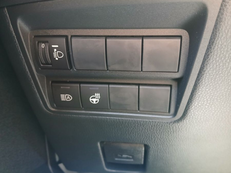 Photo 26 de l'offre de TOYOTA YARIS IV HYBRIDE 116H BVA DYNAMIC PACK CONFORT BUSINESS Jantes Alu Camera Radars à 23790€ chez Mérignac auto