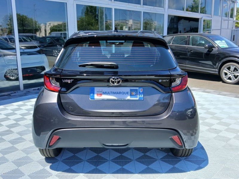 Photo 9 de l'offre de TOYOTA YARIS IV HYBRIDE 116H BVA DYNAMIC PACK CONFORT BUSINESS Jantes Alu Camera Radars à 23790€ chez Mérignac auto