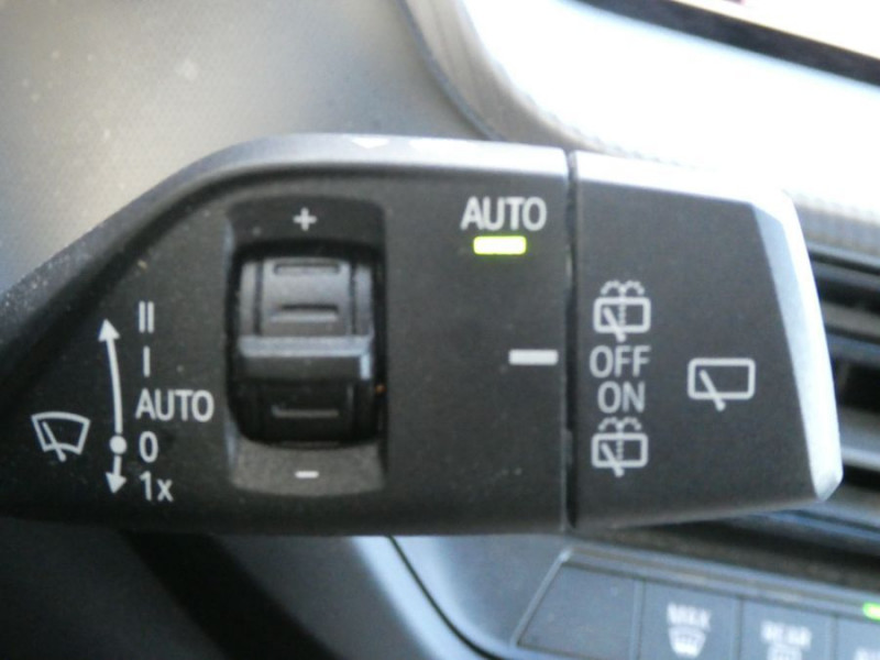 Photo 30 de l'offre de BMW SERIE 1 M135i 306cv XDRIVE M SPORT Pack Ext. M Française à 39500€ chez Mérignac auto