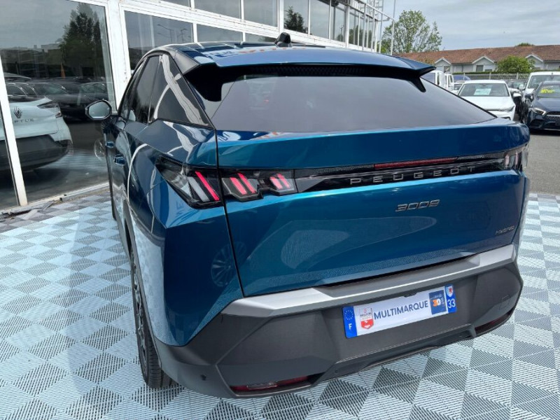 Photo 11 de l'offre de PEUGEOT 3008 HYBRID 145 e-DCS6 ALLURE Panoramic Pack à 32450€ chez Mérignac auto
