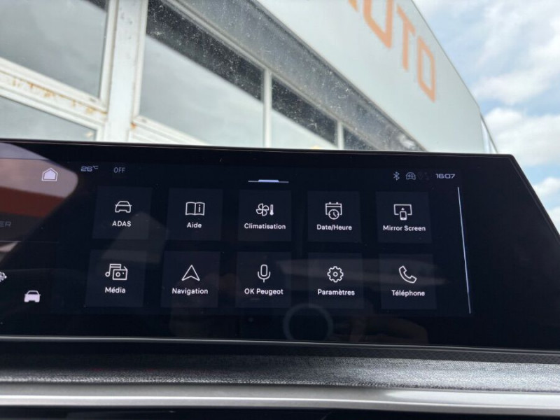 Photo 27 de l'offre de PEUGEOT 3008 HYBRID 145 e-DCS6 ALLURE Panoramic Pack à 32450€ chez Mérignac auto