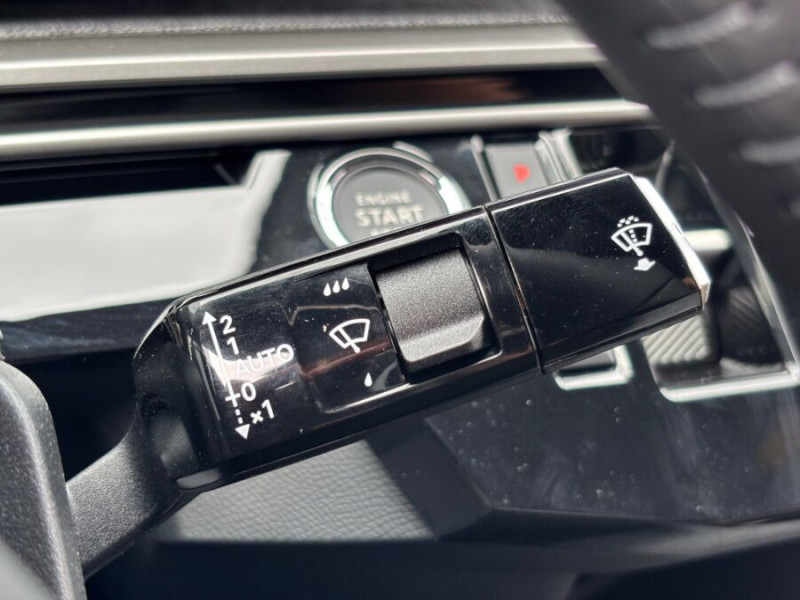 Photo 31 de l'offre de PEUGEOT 3008 HYBRID 145 e-DCS6 GT Hayon Elect. LED Pixel SC à 34890€ chez Mérignac auto