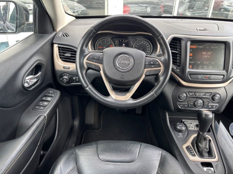 Photo 4 de l'offre de JEEP CHEROKEE 2.2 MultiJet 185 BVA 4WD LONGITUDE EXECUTIVE Active Drive CUIR Attel. à 17490€ chez Mérignac auto