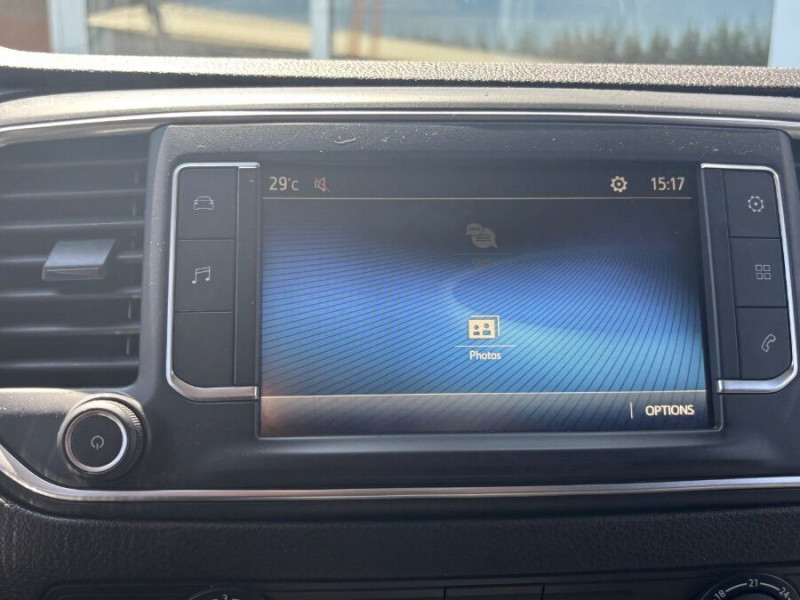 Photo 21 de l'offre de TOYOTA PROACE VAN 2.0 D-4D 140 BVM6 L2 VX Attel. 21450.H.T. à 21450€ chez Mérignac auto