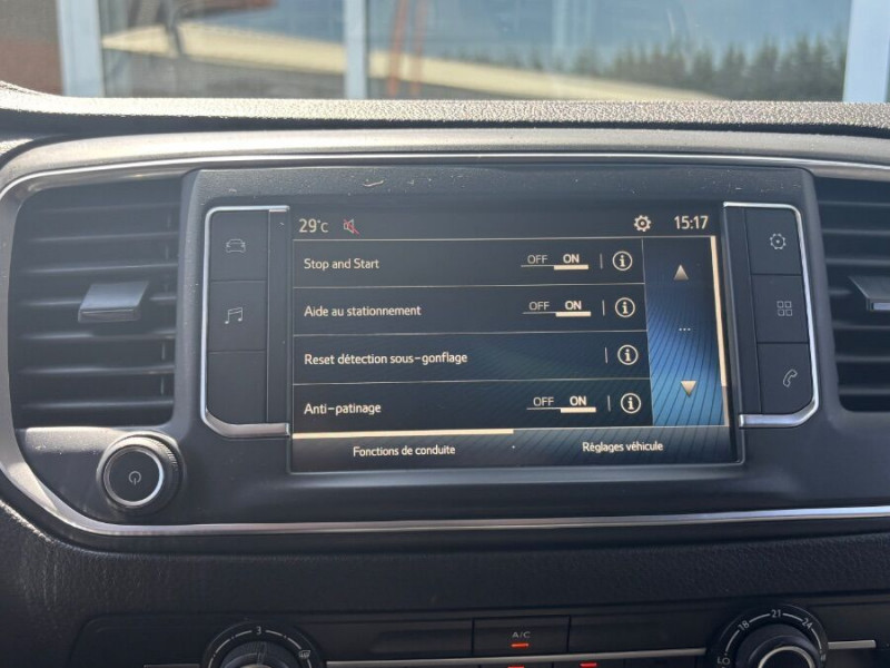 Photo 18 de l'offre de TOYOTA PROACE VAN 2.0 D-4D 140 BVM6 L2 VX Attel. 21450.H.T. à 21450€ chez Mérignac auto