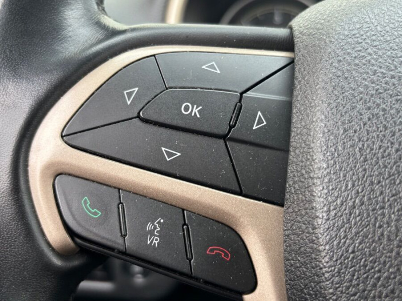 Photo 20 de l'offre de JEEP CHEROKEE 2.2 MultiJet 185 BVA 4WD LONGITUDE EXECUTIVE Active Drive CUIR Attel. à 17490€ chez Mérignac auto