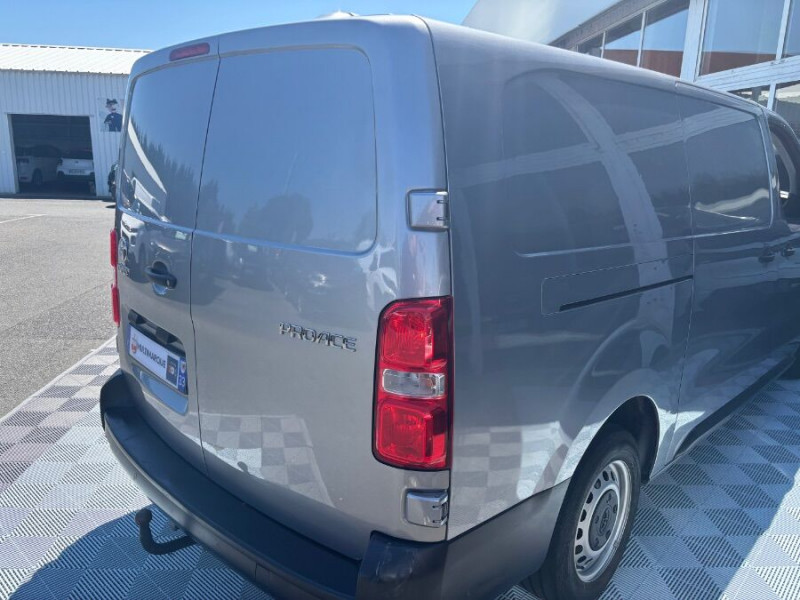 Photo 3 de l'offre de TOYOTA PROACE VAN 2.0 D-4D 140 BVM6 L2 VX Attel. 21450.H.T. à 21450€ chez Mérignac auto