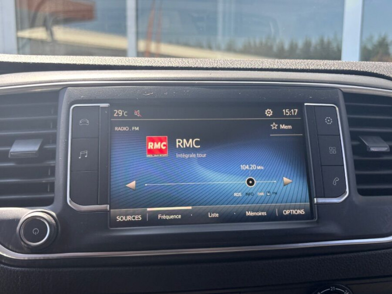 Photo 19 de l'offre de TOYOTA PROACE VAN 2.0 D-4D 140 BVM6 L2 VX Attel. 21450.H.T. à 21450€ chez Mérignac auto