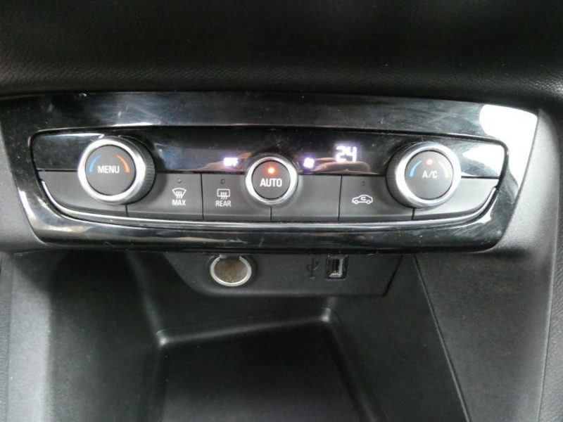Photo 29 de l'offre de OPEL CORSA VI 1.2 Turbo 100 BVM6 ELEGANCE Camera Radars CarPlay JA16 à 13450€ chez Mérignac auto