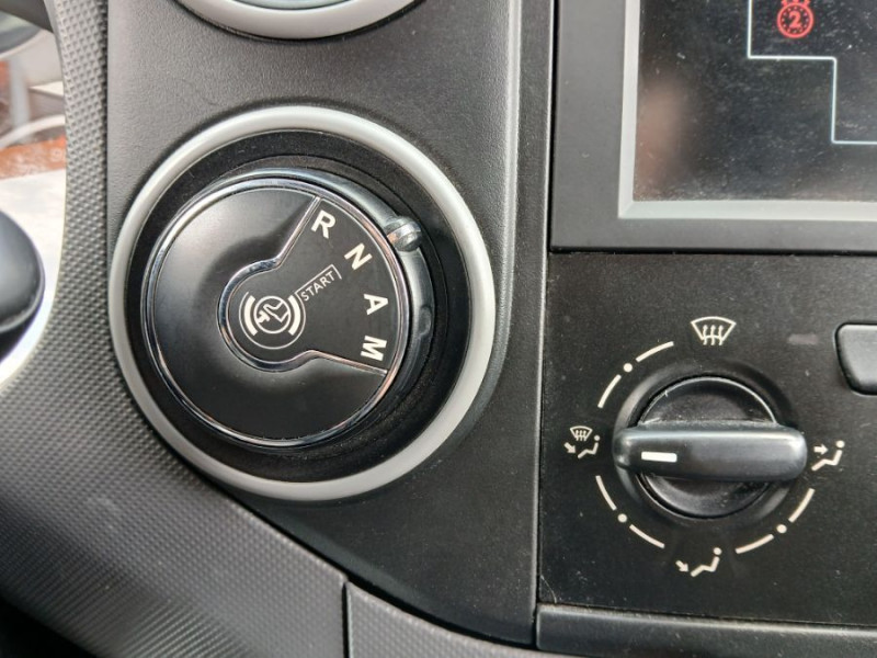 Photo 19 de l'offre de CITROEN BERLINGO FOURGON 1.6 BlueHDi 100 ETG6 CLUB GPS Casiers 10450 .H.T. à 10450€ chez Mérignac auto