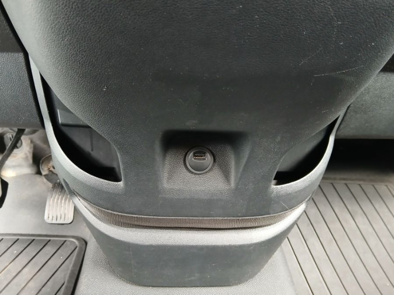 Photo 20 de l'offre de CITROEN BERLINGO FOURGON 1.6 BlueHDi 100 ETG6 CLUB GPS Casiers 10450 .H.T. à 10450€ chez Mérignac auto