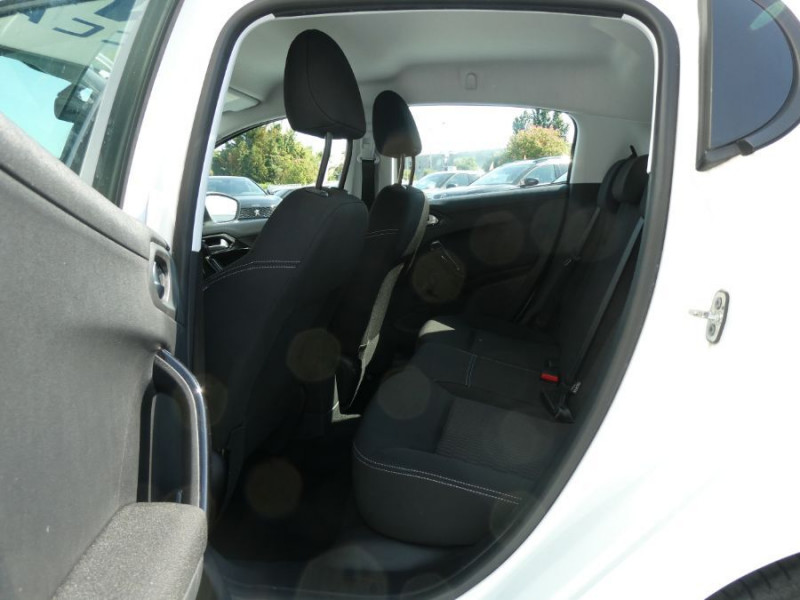 Photo 16 de l'offre de PEUGEOT 208 1.2 PureTech 82 ACTIVE BUSINESS GPS Radar à 10200€ chez Mérignac auto