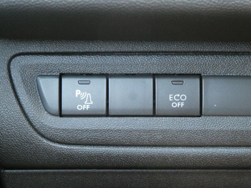 Photo 29 de l'offre de PEUGEOT 208 1.2 PureTech 82 ACTIVE BUSINESS GPS Radar à 10200€ chez Mérignac auto