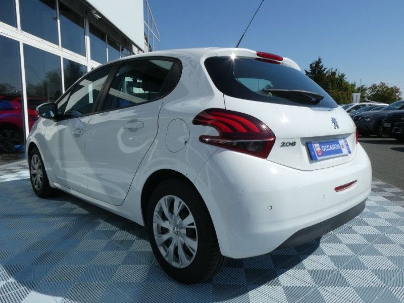 Photo 3 de l'offre de PEUGEOT 208 1.2 PureTech 82 ACTIVE BUSINESS GPS Radar à 10200€ chez Mérignac auto