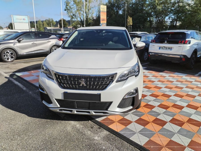 Photo 10 de l'offre de PEUGEOT 3008 II 1.2 PureTech 130 BVM6 ALLURE Camera ADML 1ère Main à 11950€ chez Mérignac auto
