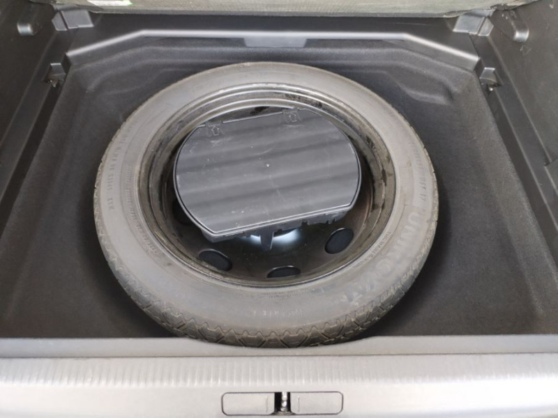 Photo 16 de l'offre de PEUGEOT 3008 II 1.2 PureTech 130 BVM6 ALLURE Camera ADML 1ère Main à 11950€ chez Mérignac auto