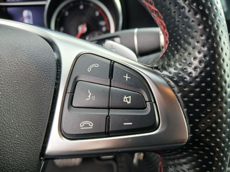 Photo 18 de l'offre de MERCEDES-BENZ CLASSE A 200D 136 BVA BUSINESS EXECUTIVE AMG LINE à 20450€ chez Mérignac auto