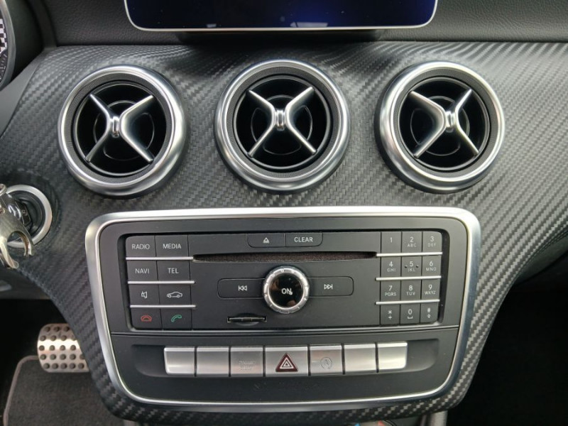 Photo 27 de l'offre de MERCEDES-BENZ CLASSE A 200D 136 BVA BUSINESS EXECUTIVE AMG LINE à 20450€ chez Mérignac auto