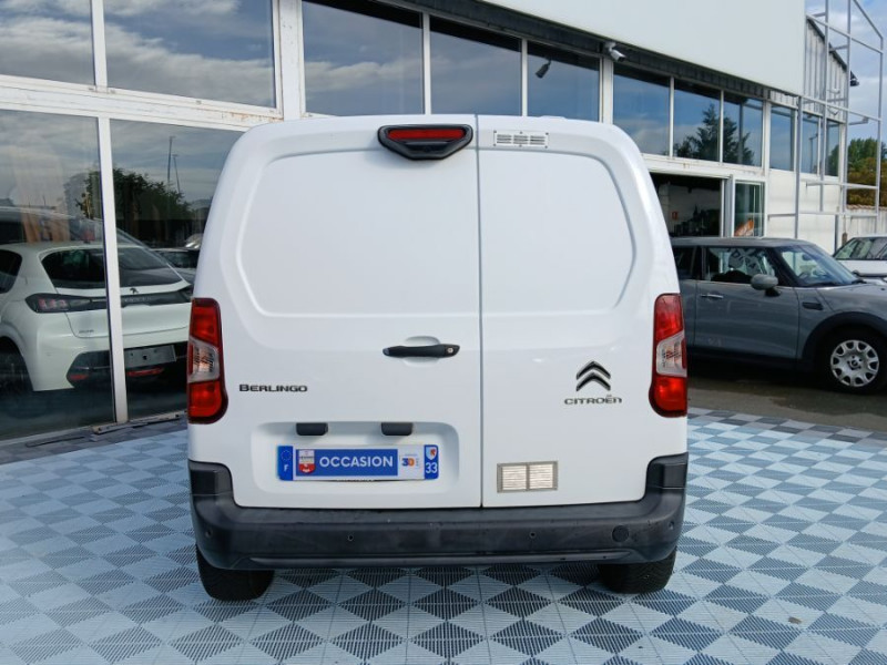 Photo 10 de l'offre de CITROEN BERLINGO 1.5 BlueHDi 100 CLUB Camera Pack Chantier Safety+ Grip Cont. 11970.H.T. à 11970€ chez Mérignac auto