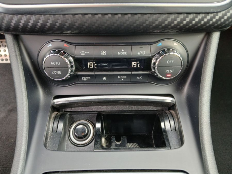 Photo 30 de l'offre de MERCEDES-BENZ CLASSE A 200D 136 BVA BUSINESS EXECUTIVE AMG LINE à 20450€ chez Mérignac auto