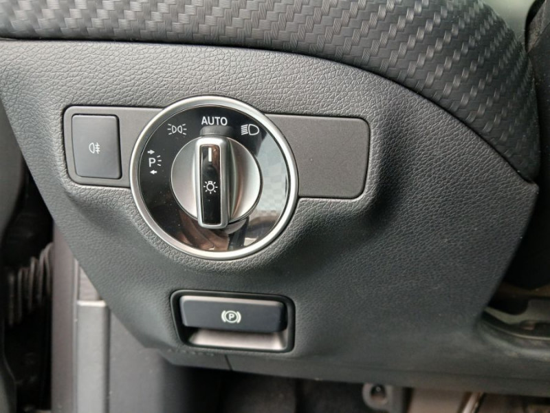 Photo 28 de l'offre de MERCEDES-BENZ CLASSE A 200D 136 BVA BUSINESS EXECUTIVE AMG LINE à 20450€ chez Mérignac auto