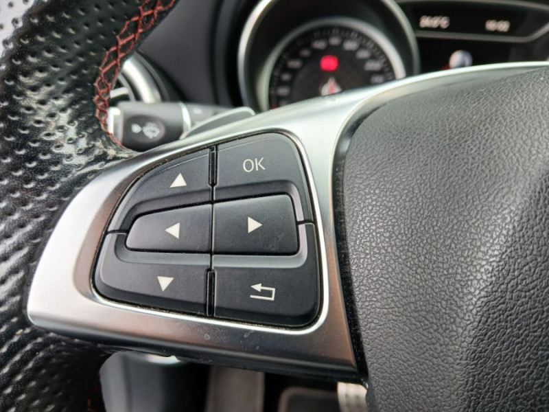 Photo 17 de l'offre de MERCEDES-BENZ CLASSE A 200D 136 BVA BUSINESS EXECUTIVE AMG LINE à 20450€ chez Mérignac auto